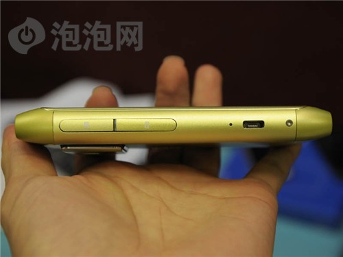 诺基亚N8
