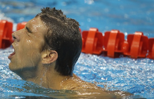 图文:男子200米自由泳半决赛 菲尔普斯进决赛