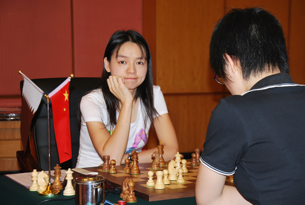 国际棋联大奖赛诸宸迎首胜 侯逸凡和冰美人(图)