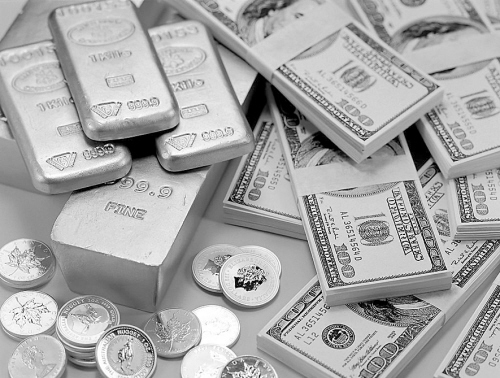 隨著近期國際黃金、白銀上演暴跌行情，國內瘋漲的黃金飾品終於降價了，而且還是連降！