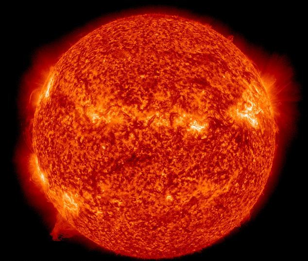 组图:美航空航天局公布图片展现太阳别样美丽