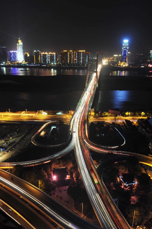 圖文:魅力南昌夜 南昌市八一大橋兩岸夜景