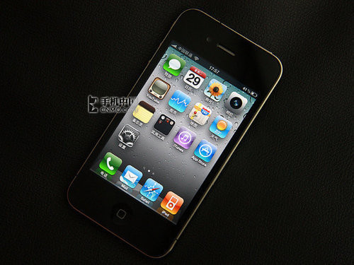 苹果iPhone 4正面图片