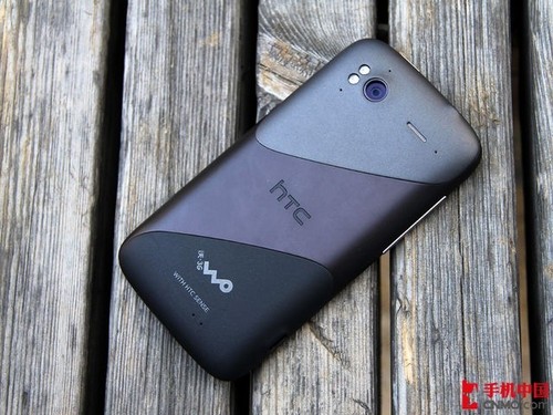 HTC灵感Z710e背面图片