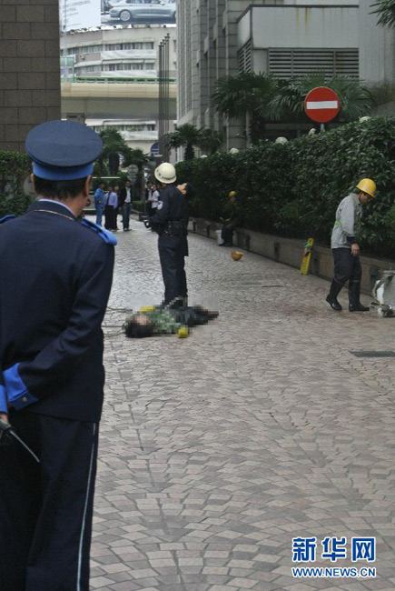 上海两名高楼清洁工坠楼身亡 目前原因不明(图)