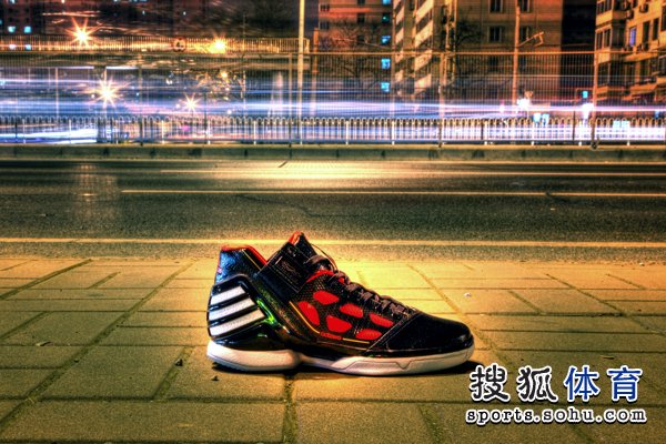 adiZero Rose 2