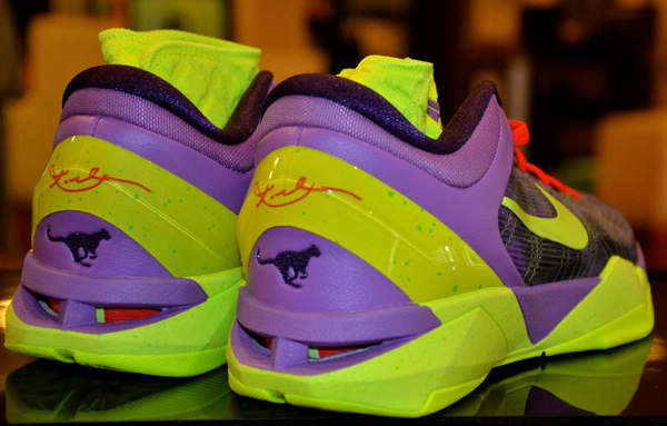 Zoom Kobe 7ʥս