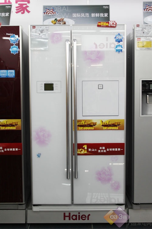 在时尚设计上，海尔BCD-551WYJF拥有时吧台设计，只需轻轻一按就可以获得您想要的饮料，避免了因打开冰箱大门而导致冷气流失的现象，更给您带来轻松时尚的生活享受。