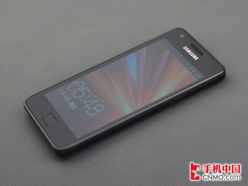 三星I9100正面图片