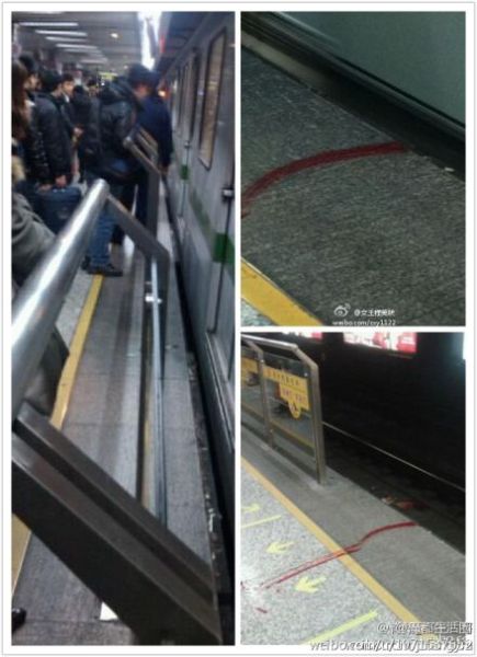 上海轨道交通2号线陆家嘴站发生乘客跳轨事件,一名男子当场身亡,地铁