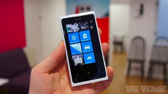 Ψ˰ ŵLumia 800ɫͼ