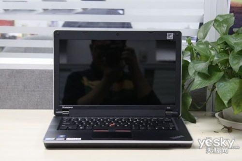 ThinkPad E40 0579A41