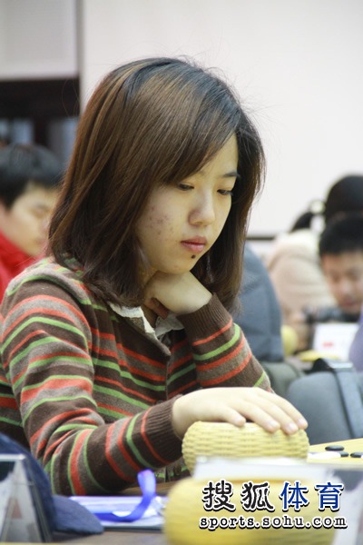 围棋女棋手范蔚菁图片