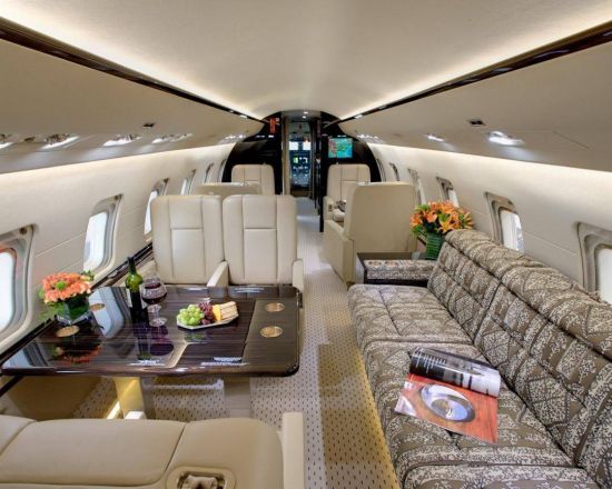 Bombardier Challenger 850