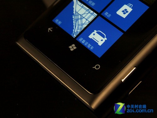 2011һ콢 ŵLumia 800 