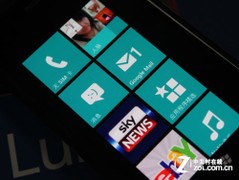 2011年最后一款旗舰 诺基亚Lumia 800评测 