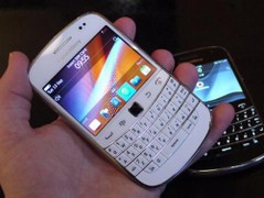 黑莓9900 HTC Incredible S