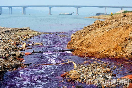 水污染困境:湘江不能承受之重