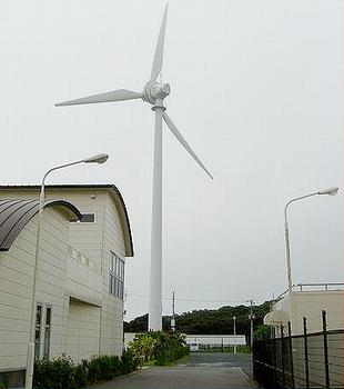 JTB集团在八丈岛上建设的风力涡轮机。（自ENS环境新闻服务网）