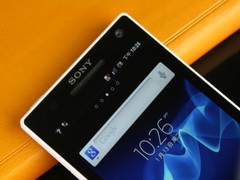 图为索尼LT26i