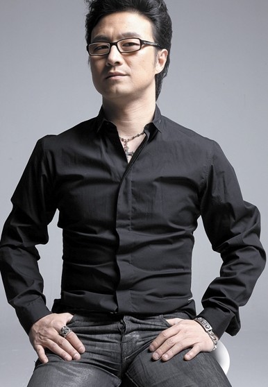 许巍汪峰"乐谷"飙歌 规模堪称小型演唱会