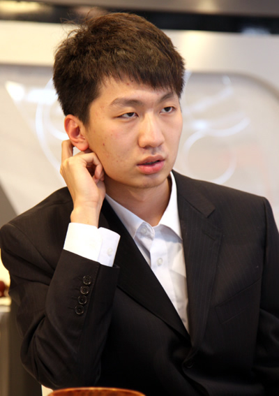 晋级四强,这也是18岁的党毅飞个人职业生涯首次在国际大赛的赛场上