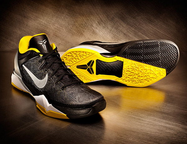 Ʊ-Nike Zoom Kobe VII