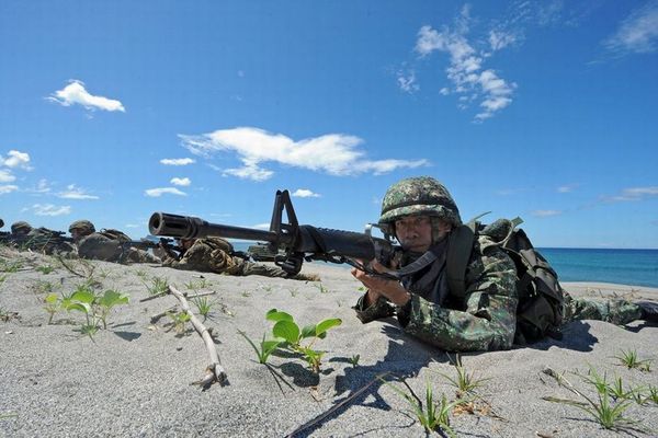 陆战队与日自卫队共同使用菲律宾巴拉望岛海,空军基地一事进行讨论