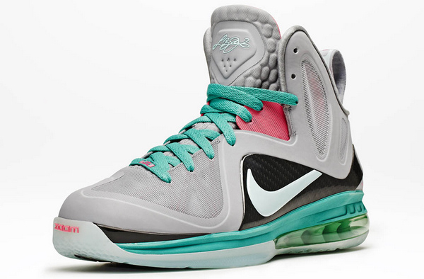 LeBron 9 P.S. EliteϺɫ