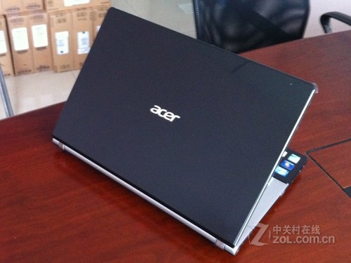 Acer V3黑色 外观图 