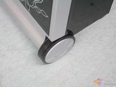 脚轮设计 侧面展示