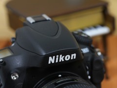 ῵ D800