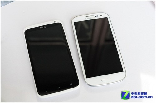 GALAXY S III VS HTC One Xձƴ 