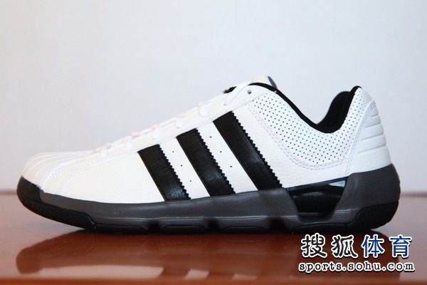 adidas Master G