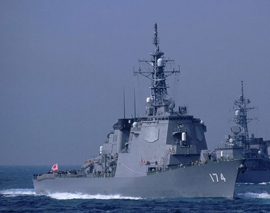 日本海軍金剛級ddg-174霧島號宙斯盾導彈驅逐艦.