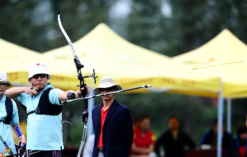 图文全国射箭奥林匹克项目锦标赛宋俊杰放箭
