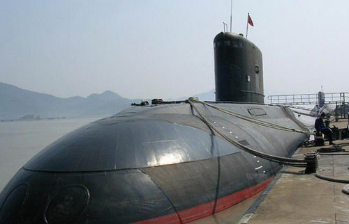 青岛潜艇基地图片