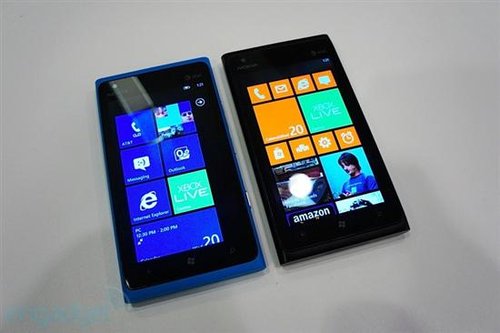 Lumia 900Windows Phone 7.8