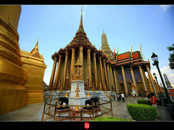 ȴBangkok Grand Palace΢ЦԷ羰ĵطϧÿһԵ徻ĵĳԼԽ֮·