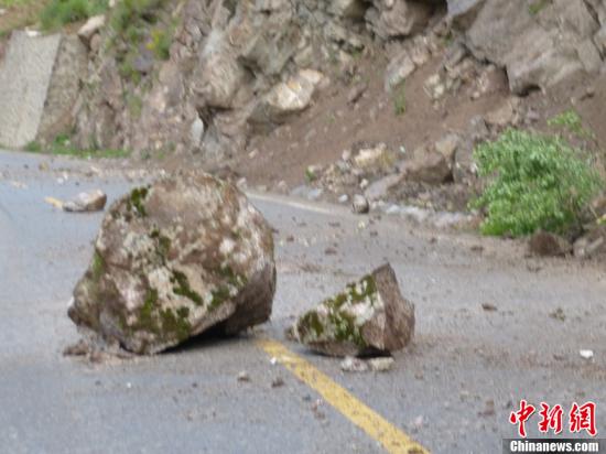 官方针对新疆新源和静地震启动四级救灾应急响应