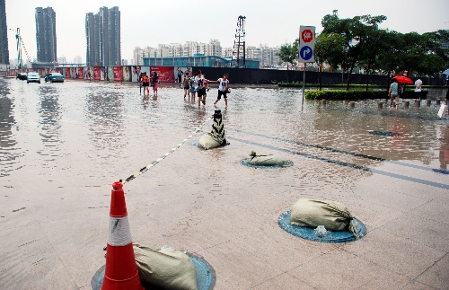 視頻:北京遭遇近40年最強暴雨襲擊