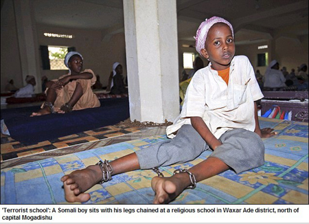 索马里青年党被曝绑架儿童训练成自杀人弹(图)