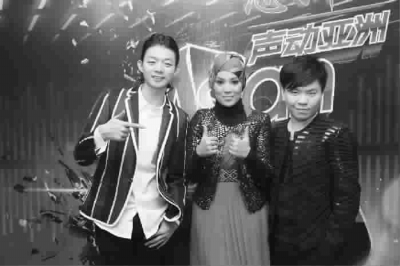 《声动亚洲》三强:左起霍尊、希拉、常石磊