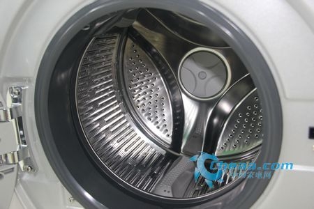 海尔洗衣机XQG80-B1226S内筒细节