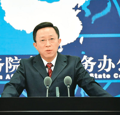 国台办发言人杨毅在记者会上人民网记者 张启川摄