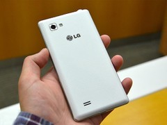 ĺ˴ LG Optimus 4X HD 