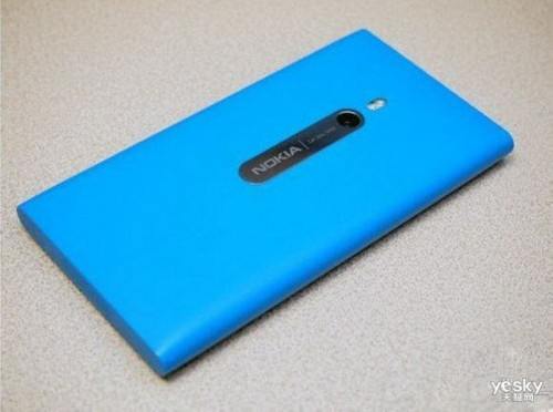 ͼΪŵ Lumia 800 ֻ