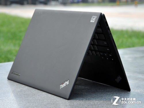 ı ThinkPad X1 Carbon 
