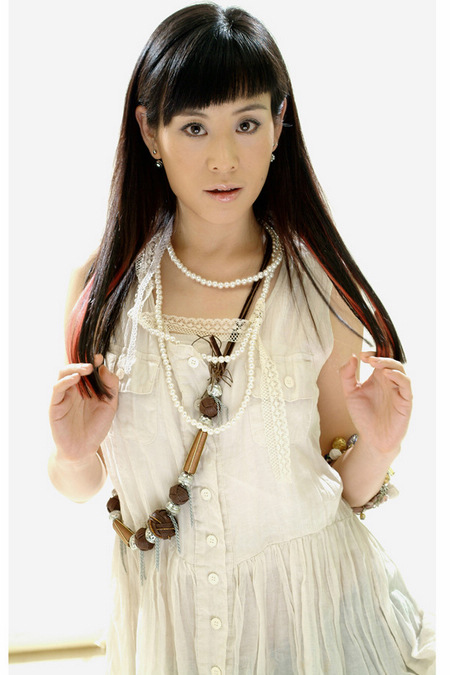 歌手刘婕早期图片图片