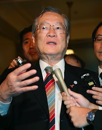 日本防卫大臣森本敏资料图片